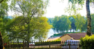 Aire de Camping-cars - Saint-Hilaire-les-Places 