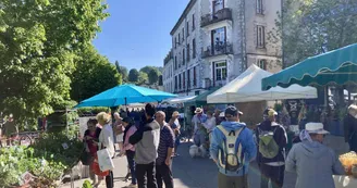 Marché aux fleurs Eymoutiers 2025