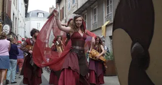 Déambulations à la fête médiévale de Saint Léonard de Noblat 