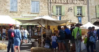 L'atelier du forgeron à la fête médiévale de Saint Léonard en Limousin