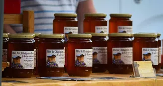 marche-producteurs-artisans-lac-saint-pardoux-38