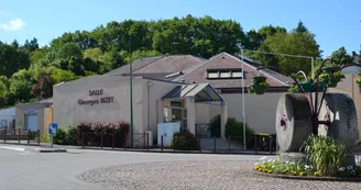  Marché hebdomadaire de Bosmie l'Aiguille