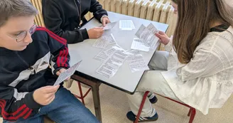 Les 5e CHAAP choisissent des textes de Marcela Delpastre