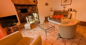 Gite" Le Pressoir" à Champagnac La Riviere en Haute-Vienne - salon_3 Gite" Le Pressoir" à Champagnac La Riviere en Haute-Vienne - salon_3