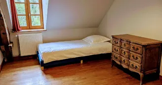 La Maison des Bois gîte du Domaine de Montintin à Chateau Chervix - chambre 4_19
