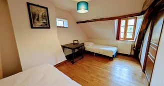 La Maison des Bois gîte du Domaine de Montintin à Chateau Chervix - chambre 3 _17