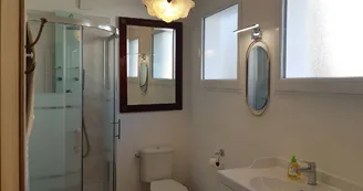 salle de douche d'histoires creusoises