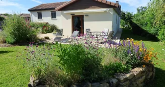 Maison et terrasse L'Aixette_1