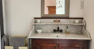 Lavabo SDB de la chambre de la Bergère_24