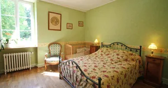 Chambre d'hôtes de la Ferme de la Roche à Bonnac la Côte en Haute-Vienne (Limousin)- Suite familiale Vert Limousin_13