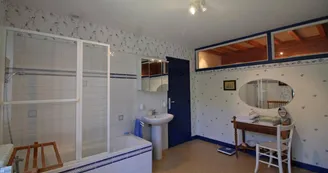 Chambre d'hôtes de la Ferme de la Roche à Bonnac la Côte en Haute-Vienne (Limousin)- Suite familiale Vert Limousin_15