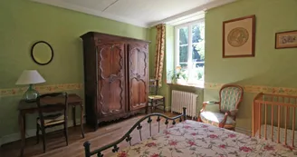 Chambre d'hôtes de la Ferme de la Roche à Bonnac la Côte en Haute-Vienne (Limousin)- Suite familiale Vert Limousin_14
