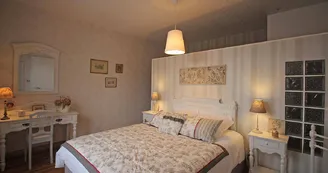 Chambre d'hôtes "Au fil du temps" à châlus - Suite familiale_10 Chambre d'hôtes "Au fil du temps" à châlus - Suite familiale_10