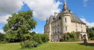 Chambre d'hôtes "Le Chateau De La Chabroulie" à Isle en Haute-Vienne (Nouvelle Aquitaine)_1