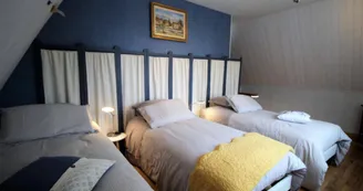 Les Bois de Saint Auvent, chambre Les oiseaux, chambre avec 3 lits 1 pers (jumelables à la demande)_25 Les Bois de Saint Auvent, chambre Les oiseaux, chambre avec 3 lits 1 pers (jumelables à la demande)_25