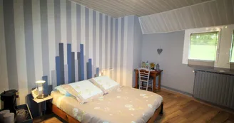 Chambre Cèdre Bleu à Bois de Saint Auvent en Haute-Vienne_15 Chambre Cèdre Bleu à Bois de Saint Auvent en Haute-Vienne_15