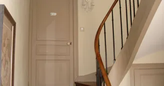 L'Escalier pour monter vers la Suite de Tante Madeleine et la chambre de Tante Chantal, Chambres et Table d'Hôtes du Masbareau à Royères Haute-Vienne limousin Nouvelle Aquitaine_9 L'Escalier pour monter vers la Suite de Tante Madeleine et la chambre de Tante Chantal, Chambres et Table d'Hôtes du Masbareau à Royères Haute-Vienne limousin Nouvelle Aquitaine_9