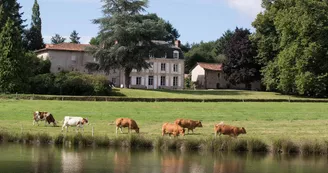 Le Masbareau, Chambres et Table d'Hôtes de Charme 87400 St Léonard-de-Noblat, Haute-Vienne, Nouvelle-Aquitaine, Limousin_1 Le Masbareau, Chambres et Table d'Hôtes de Charme 87400 St Léonard-de-Noblat, Haute-Vienne, Nouvelle-Aquitaine, Limousin_1