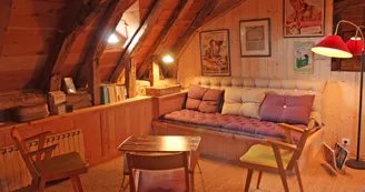 Les Hauts de Fressanges à Vicq sur breuilh - la chambre Grenier - espace salon_18 Les Hauts de Fressanges à Vicq sur breuilh - la chambre Grenier - espace salon_18