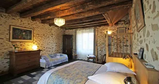 La chambre, vue du côté salle de bains._8 La chambre, vue du côté salle de bains._8
