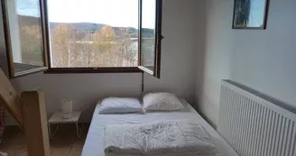 gite-location-vassiviere-chataignier-chambre-1ere-etage