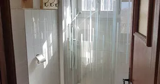 salle-de-bain grande douche