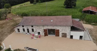 Gîte La Ribière Chomeau, à Bujaleuf (extérieur)_2