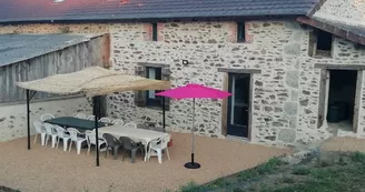 Gîte La Ribière Chomeau, à Bujaleuf (extérieur)_3