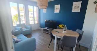 Salon, location touristique, Cosy d'Oradour-sur-Glane