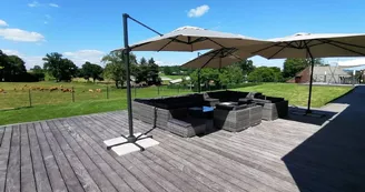 5 -terrasse côté piscine