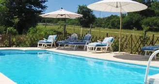 Piscine - gîte Moulin de chez Brandy - Périgord-Limousin