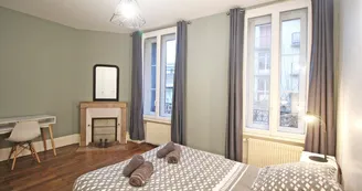 La Maison Haussmannienne à Limoges en Haute-Vienne (Nouvelle Aquitaine)- chambre 1 - 1er étage_13