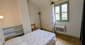 Gite "Pierrelaine - Etang de La Roche" à Meuzac en Haute-Vienne (Limousin)- chambre double étage_10 Gite "Pierrelaine - Etang de La Roche" à Meuzac en Haute-Vienne (Limousin)- chambre double étage_10