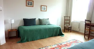 Gîte de Chalendeix à Nedde en Haute-Vienne (Limousin en Nouvelle Aquitaine). Chambre céladon._20