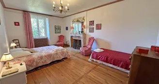 Domaine de Gensignac à Séreilhac en Haute-Vienne (Nouvelle Aquitaine)- chambre brique_42