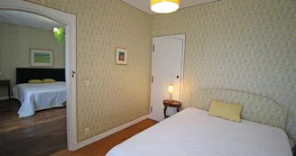 Domaine de Gensignac à Séreilhac en Haute-Vienne (Nouvelle Aquitaine)- suite fleurie - chambre 4_34
