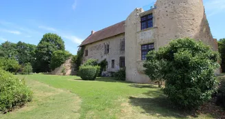 Le vieux château à Vicq sur Breuilh en Haute-Vienne (Nouvelle Aquitaine)_41