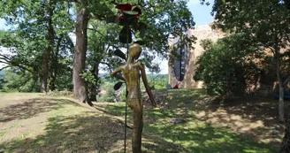 Le vieux château à Vicq sur Breuilh en Haute-Vienne (Nouvelle Aquitaine)_33