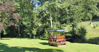 Gite "Le Moulin De Pont Pery" à Saint Martin Le Vieux en Haute-Vienne (Nouvelle Aquitaine). Jardin du Gite._8