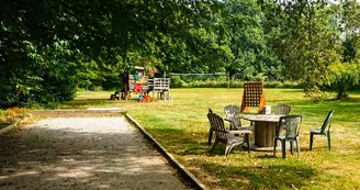 terrain-de-pétanque-et-aire-de-jeux-pour-enfants-gîte-de-freyssinet terrain-de-pétanque-et-aire-de-jeux-pour-enfants-gîte-de-freyssinet