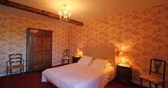 La chambre Toile de Jouy - Ferme de Rouffignac à Blanzac en Haute-Vienne_18
