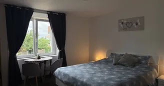 Chambre 2 - Salle de bain annexe - max 3p