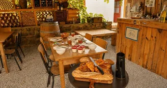 petit-déjeuner-chambre-hotes-bessines-sur-gartempe-la-pierre-belle-2