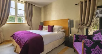 Villa Le Pavillon chambre pour 2 personnes au rez-de-chaussée avec salle de bain