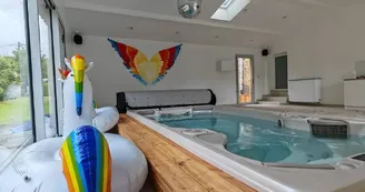 Spa de nage - Gîte insolite Saint-Junien