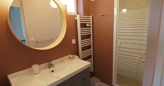 Salle de bain n°1