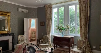 Château De La Grillere piscine et parc privé 