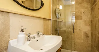 Lou Castel chambre 'Bleuet'