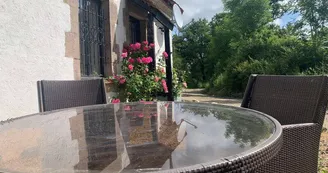 petite terrasse the barn gite