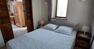 Chambre 1 avec 1 lit double 140 x 190cm